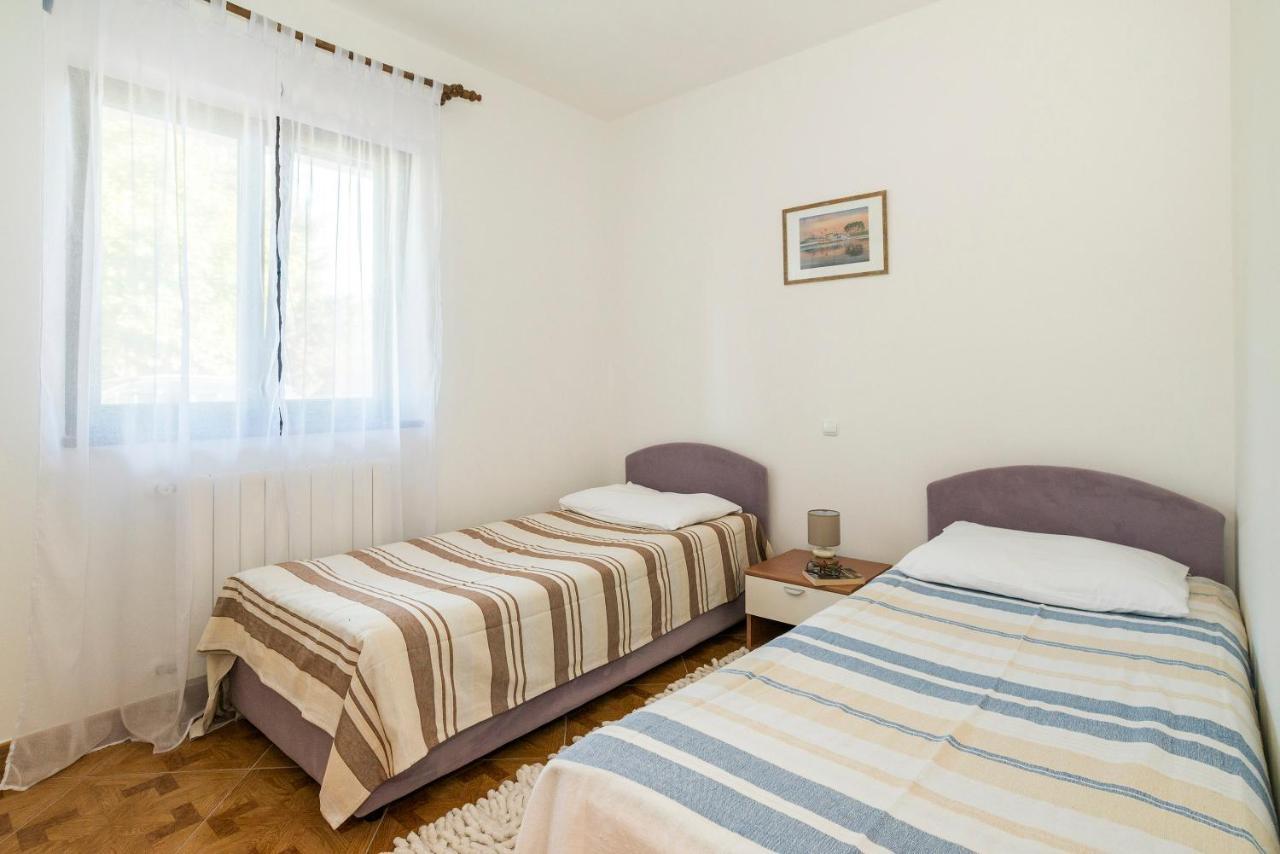 Apartments Vienna Zambratija  Ruang foto