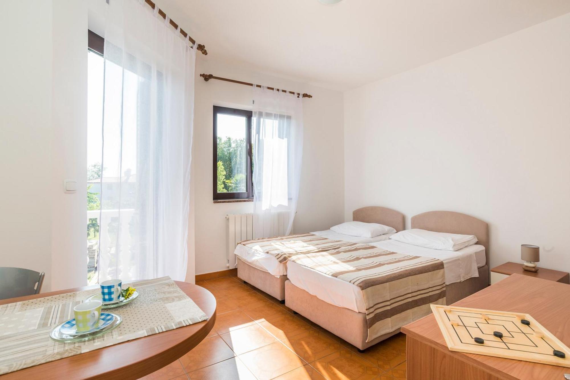 Apartments Vienna Zambratija  Ruang foto