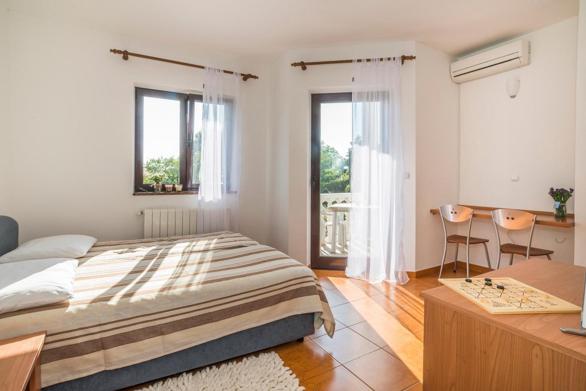 Apartments Vienna Zambratija  Bagian luar foto