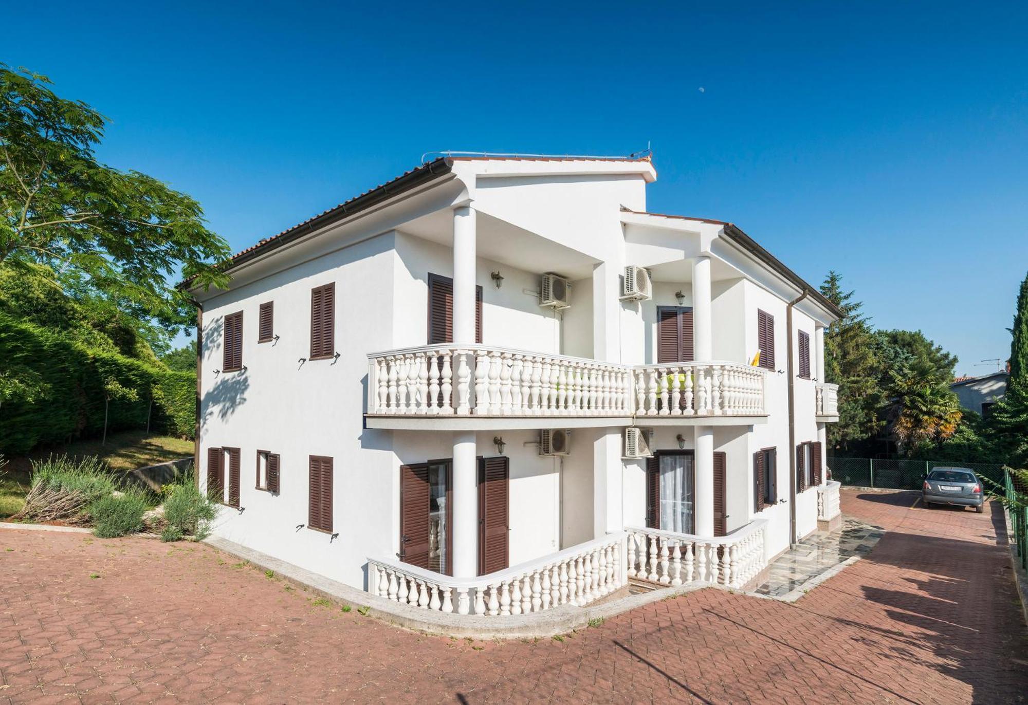 Apartments Vienna Zambratija  Bagian luar foto